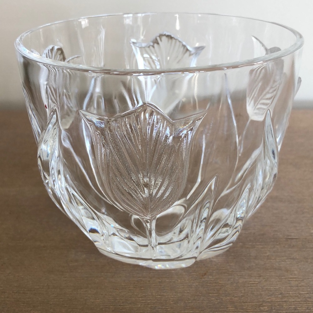 Crystal bowl